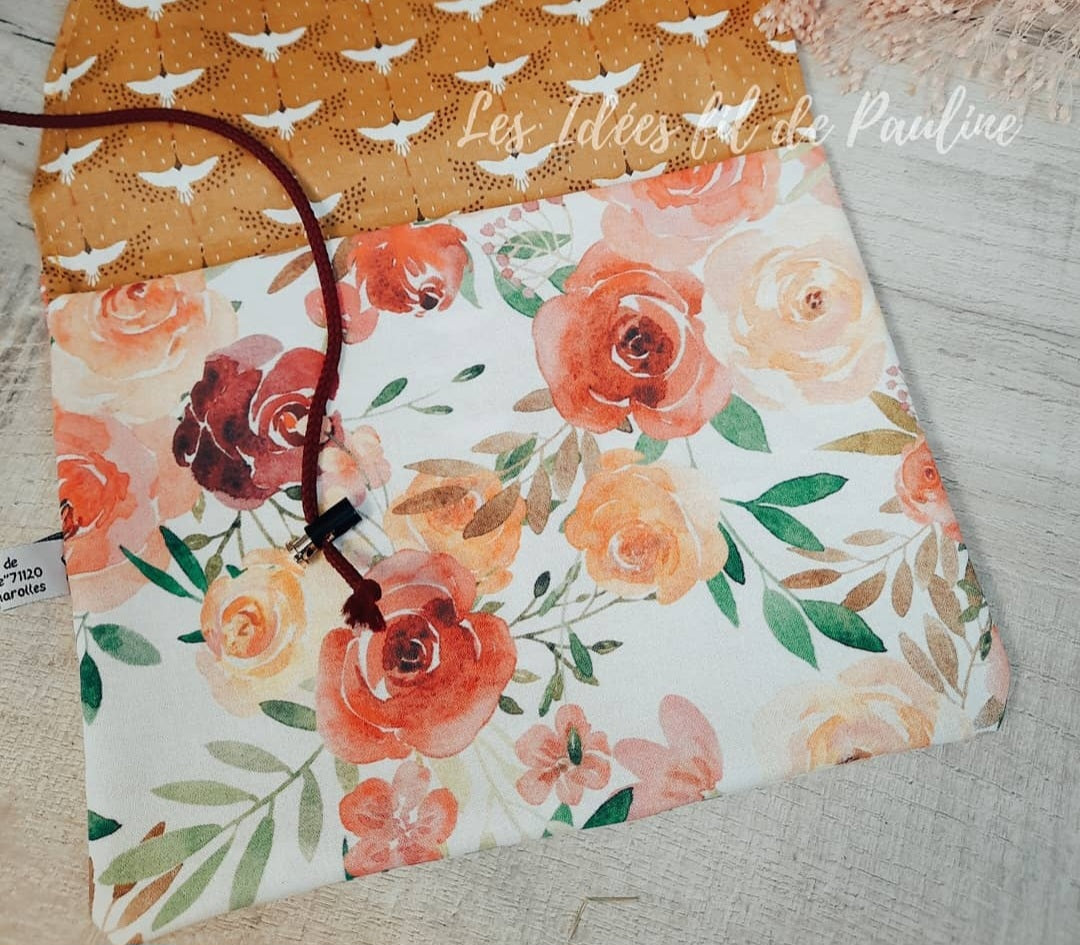 Pochette lacet